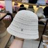 Sombrero de Sol de Verano Coreano de Nicho para Mujer, Tejido Casual Hueco Transpirable de Ala Dividida Tipo Cubo, Sombrero de Pescador con Protección Solar, Hace que la Cara Luzca Más Pequeña