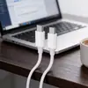 Durável e eficiente, este cabo de dados de carregamento rápido Tipo-C de cabeça dupla é compatível com uma variedade de telefones celulares e carregadores de laptop.