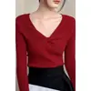 Camiseta base de punto de manga larga estilo francés para mujer, nuevo modelo otoño e invierno 2026, diseño elegante y juvenil, moda de nicho