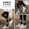 Calcetines de tubo medio de tres barras para primavera y otoño, calcetines deportivos de moda para hombres y mujeres, calcetines de estudiante de tendencia tiburón de todo fósforo en blanco y negro