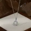 Cadena de Clavícula Elegante con Baño de Oro Real y Circonita Microincrustada Diseño de Nicho Femenino Sentido del Diseño Collar de Pétalo Hueco Collar Estilo Ins
