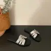 Pantuflas de Mujer 2026 Primavera Nuevo Estilo Moda Exterior Versátil Sencillo Elegante Chanclas de Playa Chanclas Deslizables