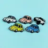 Insignias Metálicas con Diseño Creativo de Dibujos Animados, Broches Combinados Lindos de Personajes y Coches, Accesorios Decorativos para Ropa y Mochilas de Niños