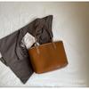 Bolsa Tote Simples e Estilosa para Mulheres 2026 Novo Modelo Grande Capacidade Moda Bolsa para o Dia a Dia Bolsa de Ombro Casual Retrô para Mulheres