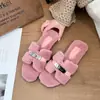 Pantuflas mullidas estilo Chanel para mujer, aptas para usar en exteriores, nuevas pantuflas casuales tipo slip-on perezosas para otoño e invierno 2026