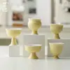 Mo Ji amarelo claro Xícara de Chá Cerâmica Delicada Pé Alto Xícara de Degustação de Chá para Casa Jogo de Chá Kung Fu Xícara Única Boca de Flor Xícara Mestre Rosa