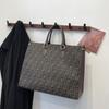 Bolso de mujer transfronterizo, nuevo bolso de hombro elegante de gran capacidad, bolso de mano de moda con estampado retro, para trabajo, 2025