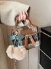 Bolso pequeño de lana súper popular para mujer, otoño e invierno 2025, nuevo bolso bandolera con cadena que combina con todo, exquisito mini bolso cuadrado.