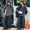 Ropa para Niñas Otoño/Invierno Conjunto de Tres Piezas 2026 Nuevo Estilo Niños Medianos/Grandes Mono de Terciopelo Ropa Deportiva Otoño Fresco Guapo Moderno