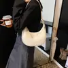 Bolsa de mão de nicho transfronteiriça simples 2026 nova versátil de ombro único transversal de axila bolsa casual moda bolsa crescente