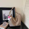 Bolso de Hombro de Gran Capacidad Nicho Coreano Bolso Cruzado para Mujer Cuadros Frescos Versátil para Viajes Cotidianos Bolso Cubo Simple de Nylon