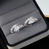 2025 Nuevos Pendientes de Zirconia Incrustada en Oro Real de 18K con Recubrimiento de Cobre Pendientes de Serpiente Pendientes Versátiles de Nicho para Mujer Pendientes para el Trabajo Joyería