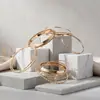 Set de pulseras metálicas brillantes retro europeas y americanas para mujer, brazalete ancho de espiral exagerado personalizado