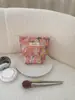 Nueva Bolsa de Cosméticos Bordada con Flores para Mujer, Portátil, Gran Capacidad, de Gama Alta, Súper Popular, Bolsa de Artículos de Tocador para Viaje