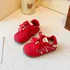 Zapatillas de entrenamiento alemanas para niñas estilo coreano con decoración de lazo, nueva colección primavera/otoño 2026, zapatillas infantiles versátiles, zapatillas de suela blanda para niñas, modernas