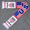 Esta bufanda ligera de poliéster para aficionados al fútbol con borlas apoya a múltiples selecciones nacionales y funciona muy bien para animar el día del partido, el atuendo diario y la colección de recuerdos para aficionados.