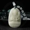 Pingente de Jade Hetian com a Divindade Guardiã do Signo do Cavalo, Adequado para Homens e Mulheres