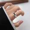 Anillo Geométrico de Circonita Estilo Coreano Simple Elegante Moda Lujo Ligero Gama Alta Anillo de Ola con Goteo de Pegamento Negro