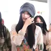 Gorro Holgado Estilo Shen Yujie para Mujer, Otoño e Invierno, Circunferencia de Cabeza Grande, Adelgazante del Rostro, Protector de Orejas, Gorro de Punto Cálido, Gorro para Clima Frío