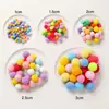 En stock: Pompones grandes de color rojo vibrante, pompones de poliéster muy elásticos, disponibles en varios tamaños. Materiales de manualidades DIY para decoraciones navideñas y accesorios de ropa
