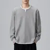 Camiseta de Manga Larga Falsa de Dos Piezas para Hombre Shanggu Principios de Otoño Cuello en V Pequeño Holgada Versátil para Viajar Textura Simple