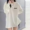 Camiseta branca de manga longa estilo americano, algodão puro de peso pesado para mulheres, novo modelo 2026, primavera e outono, corte solto, cobre o quadril, top estiloso