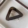 Pinza de Tiburón Sencilla Estilo Coreano 2025 Nueva Horquilla Triángulo Pinza para la Parte Trasera de la Cabeza Adorno para Cola de Caballo Alta Pinzas para el Cabello