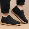 Sapatos de Tecido Novos Old Beijing de Inverno 2024 Masculino com Forro de Lã Espessados Resistentes ao Frio Quentes de Algodão Antiderrapantes Confortáveis Casuais Pai