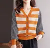 Cardigan de Tricô Elegante com Gola V, Estilo Novo Outono/Inverno 2025, Falso Duas Peças, Casaco Suéter Listrado Feminino