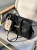 Bolso Tote de Cuero Mate Retro Nuevo para Mujer Otoño e Invierno 2025, Bolso de Hombro Cruzado de Alta Gama para Viajero con Gran Capacidad