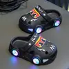 Pantuflas de Verano para Niños Niños Coche Luminosas Antiderrapantes Suela Suave Pequeñas, Medianas y Grandes Baño Infantil Niñas Chanclas de Playa