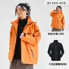 Chaqueta de senderismo cortavientos e impermeable estilo montaña OEM/ODM personalizada, conjunto de dos piezas desmontable tres en uno con estampados