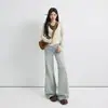 Jeans acampanados lavados de estilo coreano casual de tiro bajo en color Naranja Juvenil para mujer, corte holgado, adelgazantes, favorecedores, con caída, versátiles, pantalones de largo hasta el suelo