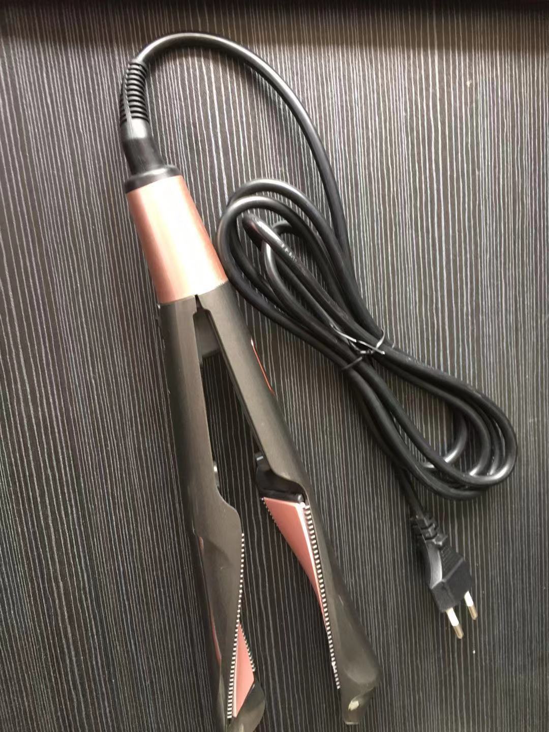 15575935958_467602883