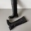 Botas de Cavaleiro Estilosas de Couro Integral Cano Alto com Fivela Grande Moda Retrô 2026 Inverno Novas Bico Redondo Confortáveis Longas
