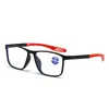 Gafas rectangulares planas estilo deportivo para mujer y hombre, disponibles en negro, rojo, negro-gris, gris y naranja, con ranuras verticales y patillas caladas, a la moda y adecuadas para el uso diario, con lentes transparentes