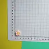 Atacado de acessórios florais coloridos e brilhantes para roupas DIY feitas à mão, acessórios de cabelo, capas de celular, Crocs, capas de fone de ouvido e cabos de dados
