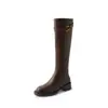 Hebilla de cinturón de moda estilo británico de 4.5 cm, botas de caballero, nuevo modelo otoño e invierno 2026, punta redonda, tacón grueso, botas largas hasta la rodilla