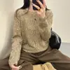 Tejido de punto con cuello redondo y cutout para mujer 2025 Primavera y Otoño Nuevo Tejido de punto exterior Moda Fino Suelto Camisa base