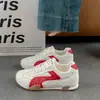 Tênis de Malha Respirável Novos para Verão 2026, Sapatos Casuais Esportivos Não Abafados para Uso Externo Feminino