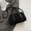 Bolsa Almohada 2025 Bolso Bandolera Exterior Individual para Mujer Otoño e Invierno Boston Viajero Nuevo Bolso de Hombro Único para la Axila Moda Versión Coreana