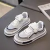 Zapatos para Niños Zapatos de Skate para Niños 2025 Verano Malla Simple Transpirables Nuevo Estilo Zapatos para Niños Niños Niñas Malla Zapatos Blancos Tenis