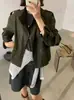 Chaqueta de cuero de doble botonadura con cuello alto para mujer, colección de otoño 2026, corte holgado, moderna, casual y estilo motociclista