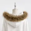 Borde de piel sintética de mapache al por mayor para fabricante con ojales desmontables, unisex, adecuado para chaquetas de plumas, suéteres y sudaderas