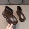 Botas Nuevas para Niñas Otoño Invierno 2026 Niños Dr. Botines Cortos con Felpa para Niña Martens Estilo Británico Zapatos Elegantes Versátiles