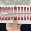 Popular no Xiaohongshu: Miçangas de Vidro Vermelhas Folha de Maple, Unhas Vestíveis de Alto Padrão Feitas à Mão, Miçangas de Vidro, Tom Suave Macaron, Unhas Iluminadoras