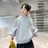 Moletom Casual de Moda Infantil Masculino Cor Sólida Estampa de Desenho Peça Única Gola Redonda Primavera 2026 Novo
