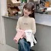 Roupa Infantil para Meninas, Camiseta Térmica Engrossada, Novo Estilo Inverno 2026, Roupa de Lã Infantil, Roupa de Baixo para Crianças Maiores Outono e Inverno, Tendência