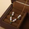 Accesorios de Moda de Alta Gama para Mujer, Colgantes de Acero Inoxidable, Collares Personalizados, Estilo Lujo Ligero, Joyería de Nicho, Disponibles en Stock