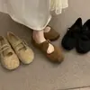 Sapatos femininos rasos estilo francês, bico fino, nova coleção outono 2025, sapatos Mary Jane retrô estilo bailarina, mocassins e sapatos estilo Birkenstock